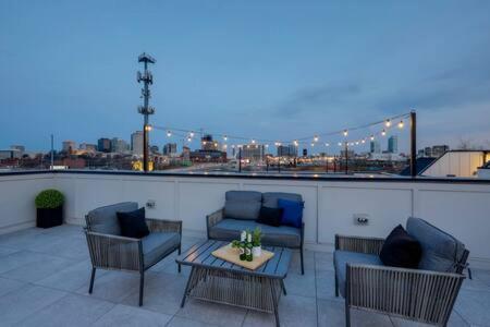 The Ireland - Rooftop Views, 9 Min To Broadway Villa Nashville Esterno foto